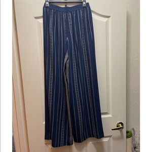 BcbgMaxAzria Joan wide leg pants